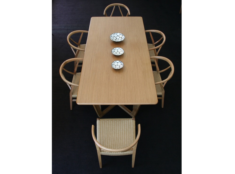 W dining table & chairs fullsize